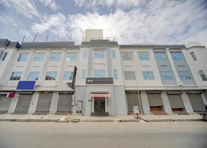 Hotel Everest