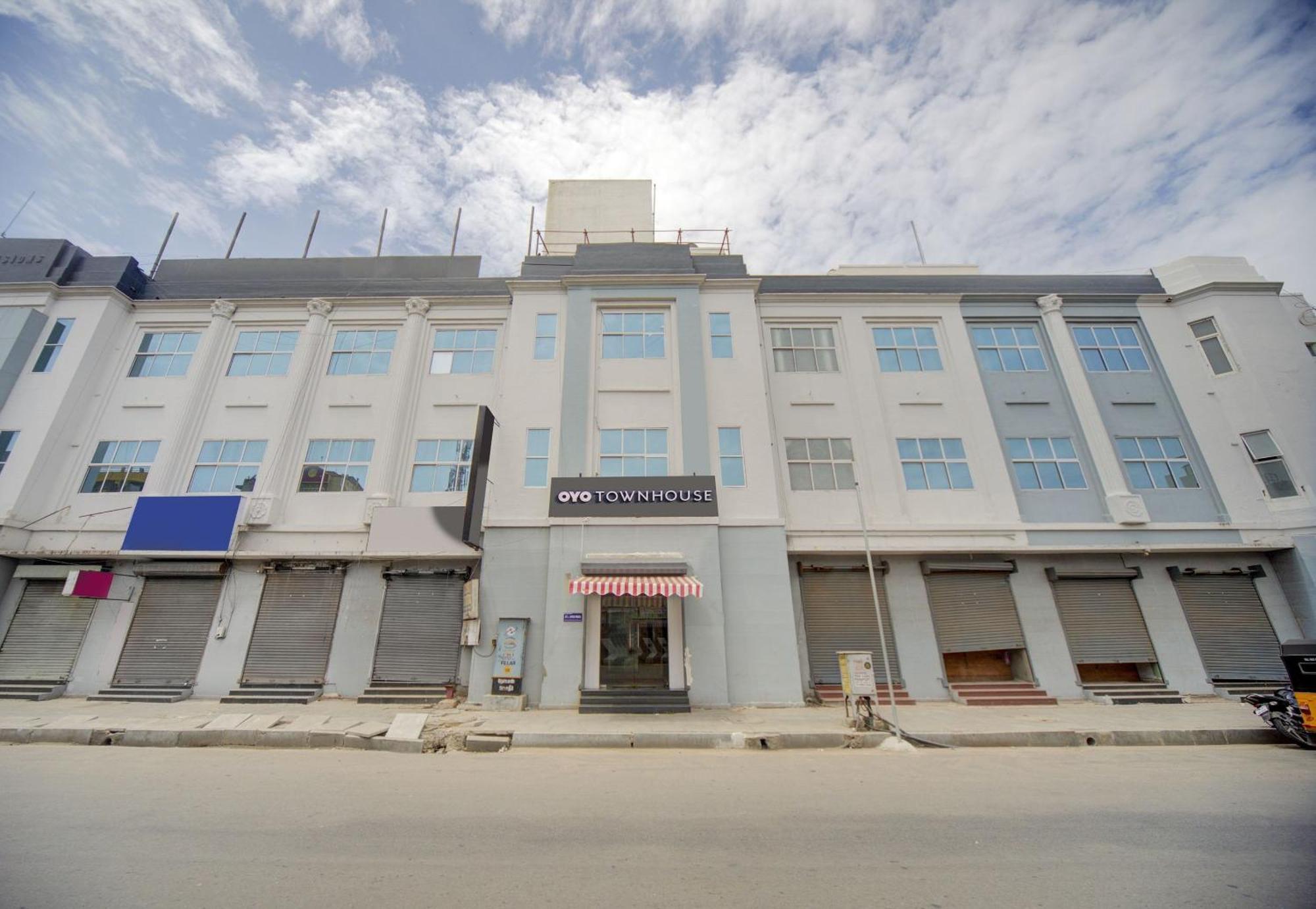 Hotel Everest