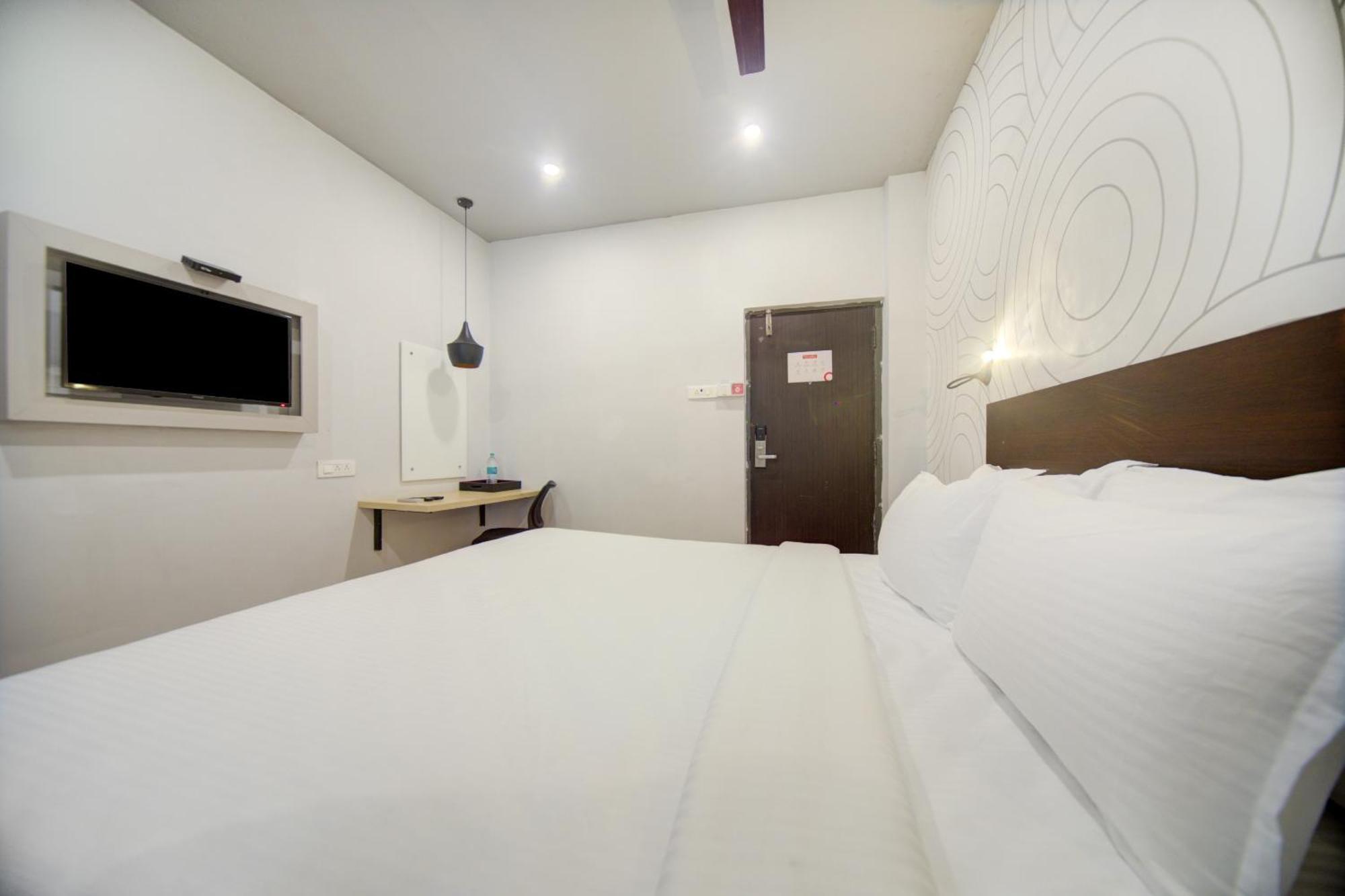 Everest Hotel 3*